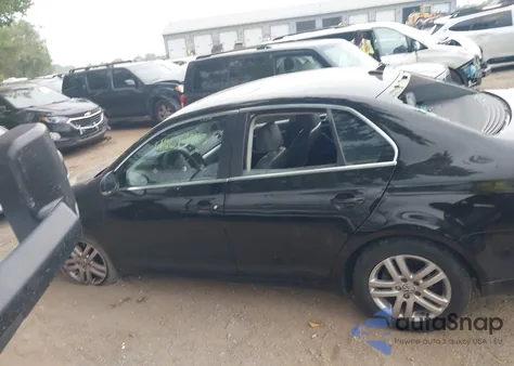 2007 Volkswagen Jetta 2.5 из США, поврежденный, VIN 3VWSF71K17M030645